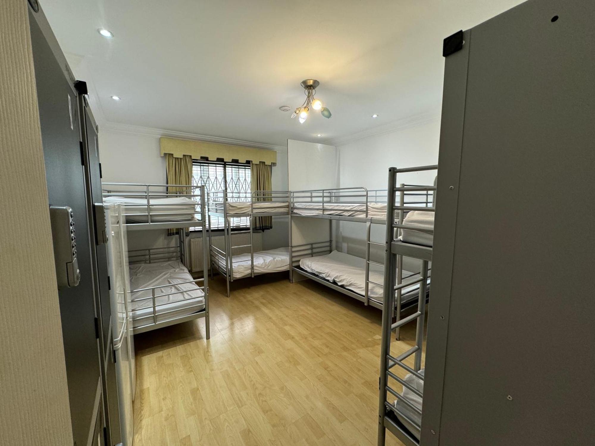 365 London Hostel ภายนอก รูปภาพ