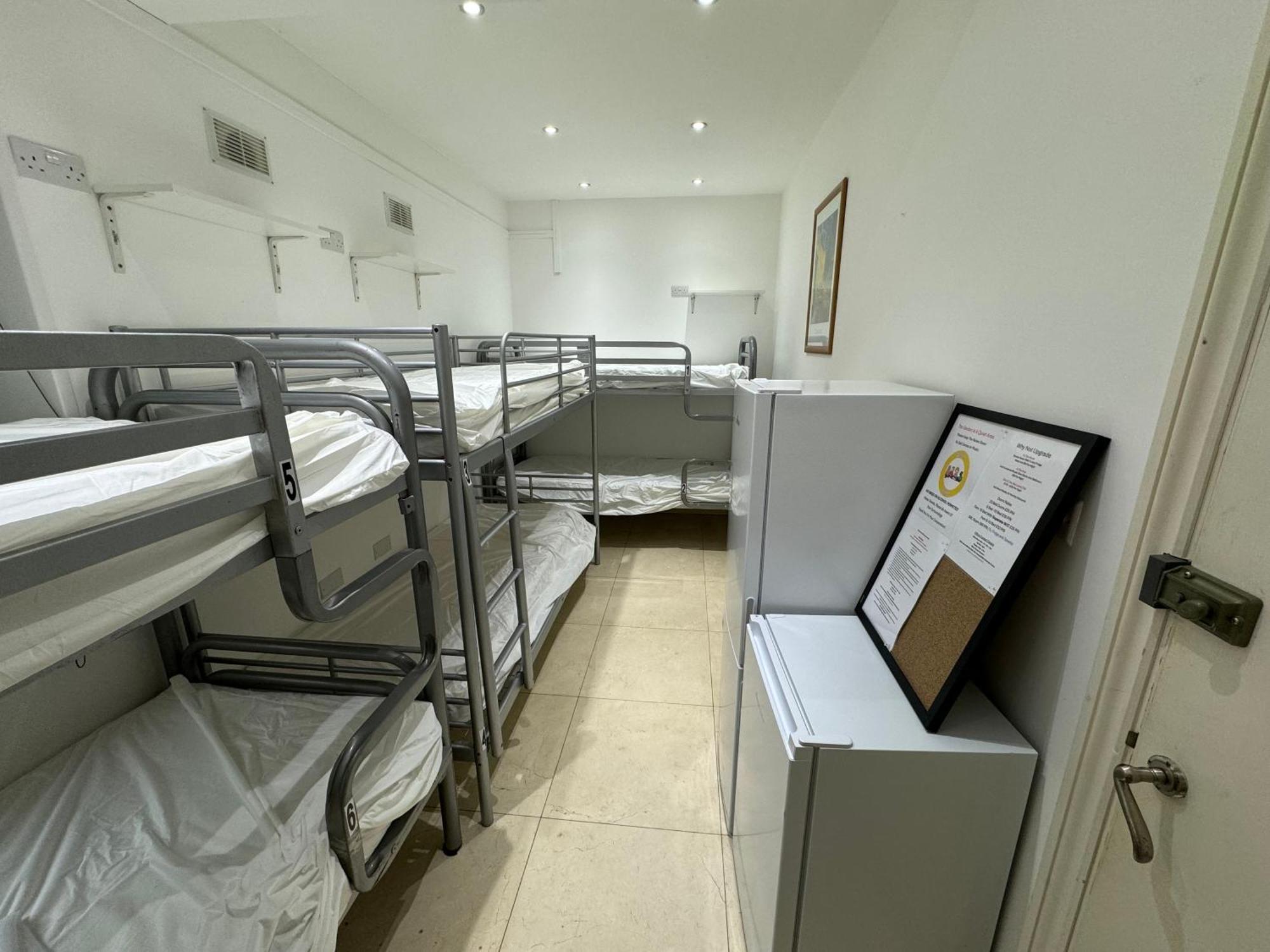 365 London Hostel ภายนอก รูปภาพ