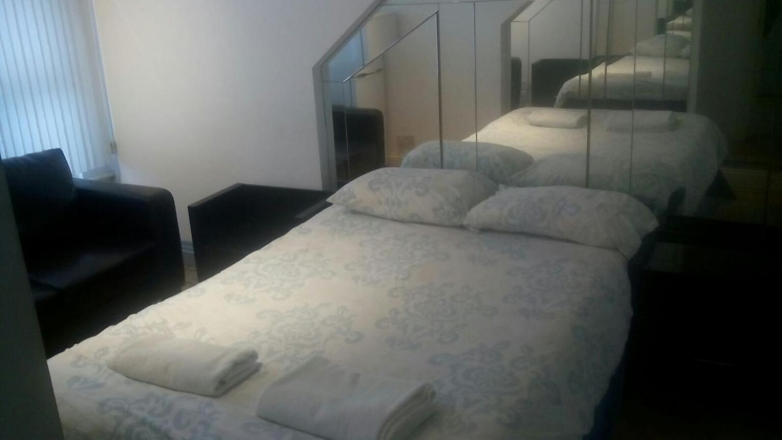 365 London Hostel ภายนอก รูปภาพ